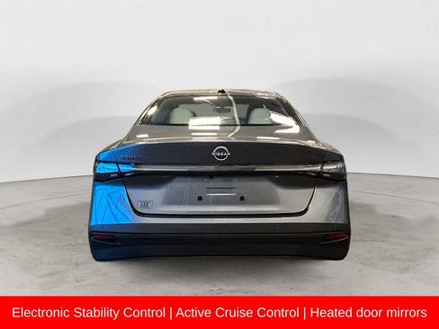New 2026 Nissan Sentra SL w/ Floor Mat Package FWD image 4