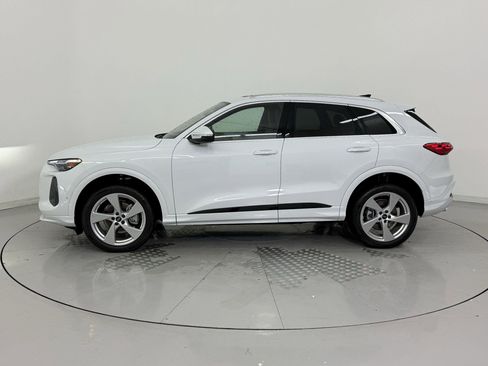 New 2025 Audi Q5 Premium Plus image 2