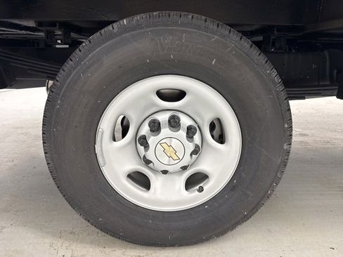 New 2025 Chevrolet Express 3500 w/ Power Convenience Package image 38