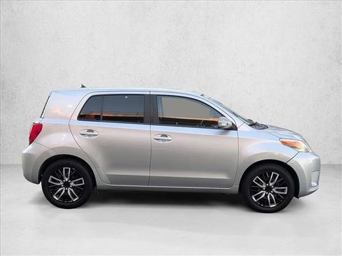 Used 2008 Scion xD image 4