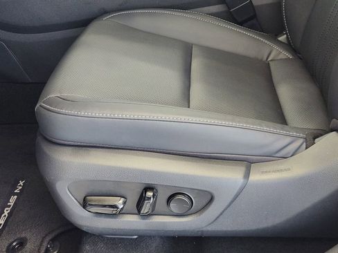 Used 2025 Lexus NX 250 FWD w/ Accessory Package (2T) image 23