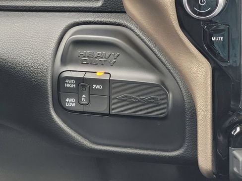 Used 2024 RAM 2500 Laramie w/ Safety Group AWD/4WD image 20