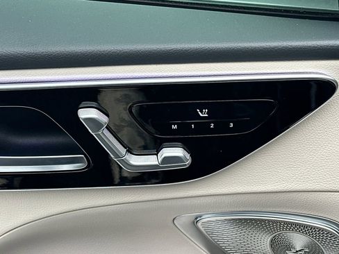 New 2026 Mercedes-Benz C 300 Sedan image 11