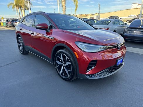 Used 2025 Volkswagen ID.4 Pro S image 2