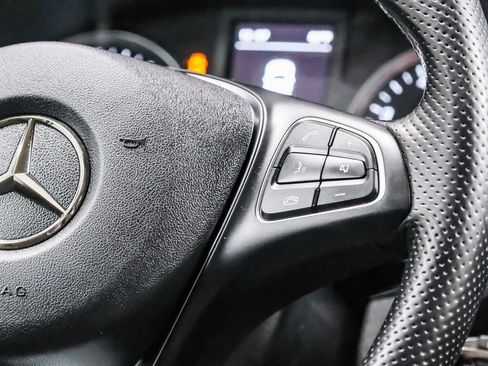 Used 2022 Mercedes-Benz Metris image 20