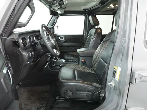 Used 2023 Jeep Wrangler Unlimited Sahara AWD/4WD image 26