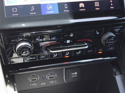 New 2025 Jeep Grand Cherokee Limited image 22