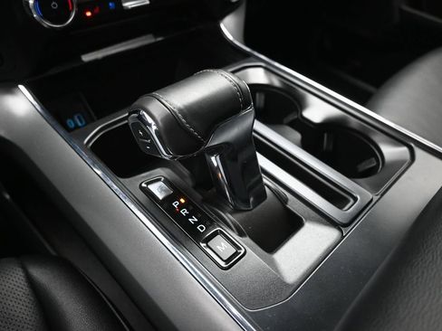 Used 2022 Ford F150 Lariat image 31