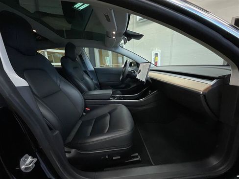 Used 2020 Tesla Model 3 Long Range AWD/4WD image 24
