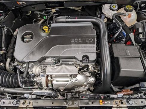 Used 2024 Chevrolet Malibu LT FWD image 21