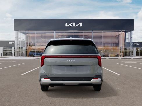 New 2027 Kia Carnival LX FWD image 5