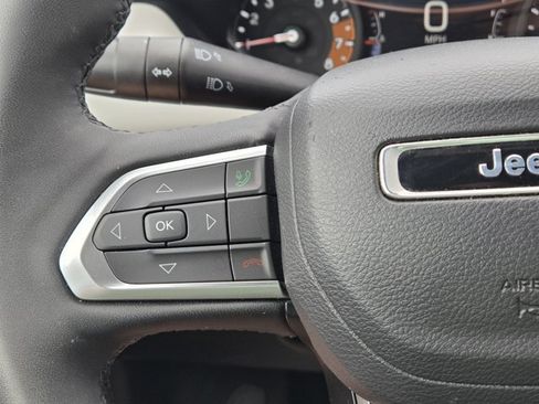 Certified 2025 Jeep Compass Limited AWD/4WD image 47