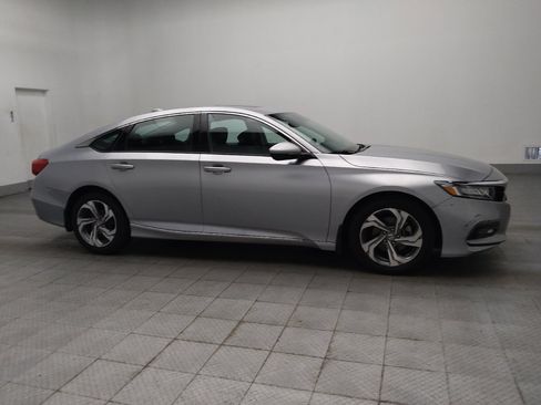 Used 2018 Honda Accord EX-L image 11