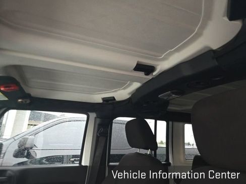 Used 2013 Jeep Wrangler Unlimited Sport AWD/4WD image 15