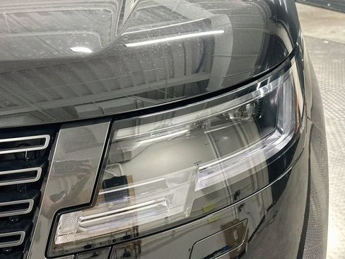 Used 2026 Land Rover Range Rover SE AWD/4WD image 32