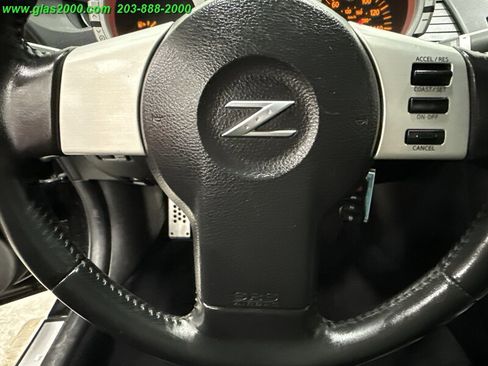 Used 2004 Nissan 350Z Touring image 17