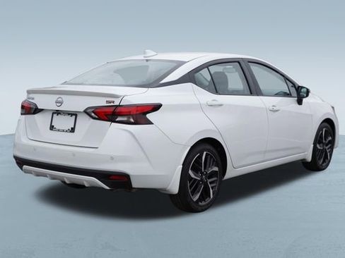 Used 2025 Nissan Versa SR w/ Trunk Package image 9