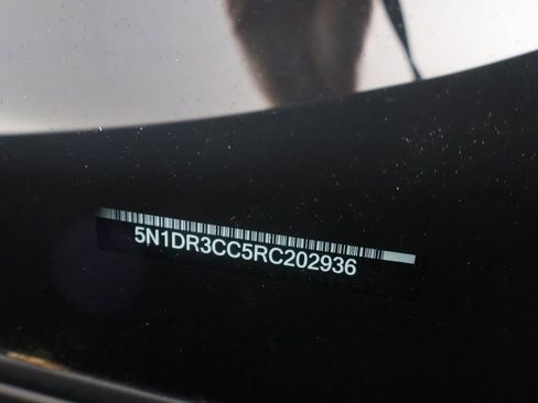 Used 2024 Nissan Pathfinder SL AWD/4WD image 54