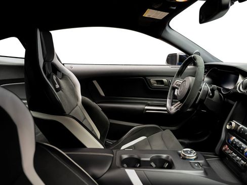 Used 2021 Ford Mustang Shelby GT500 w/ Carbon Fiber Track Pack image 58