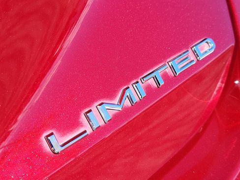 Used 2020 Toyota Avalon Limited w/ Advanced Safety Package image 11