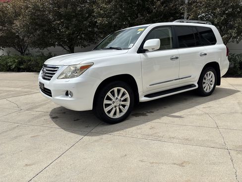 Used 2008 Lexus LX 570 4WD image 3