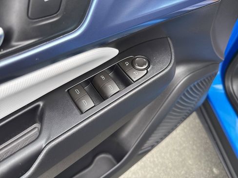 New 2026 Chevrolet Equinox EV LT image 21