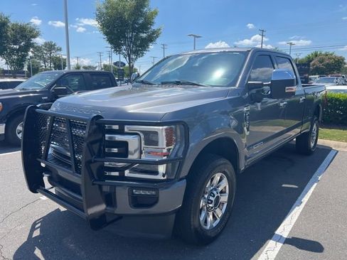 Used 2022 Ford F350 Platinum AWD/4WD image 1