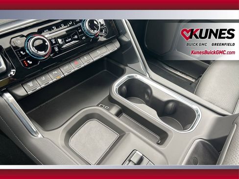 New 2026 GMC Sierra 3500 Denali w/ Denali Reserve Package image 31