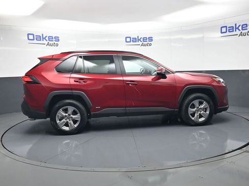 Used 2025 Toyota RAV4 XLE w/ Convenience Package AWD/4WD image 9