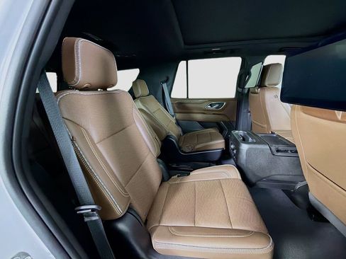 Used 2023 Chevrolet Tahoe High Country AWD/4WD image 33