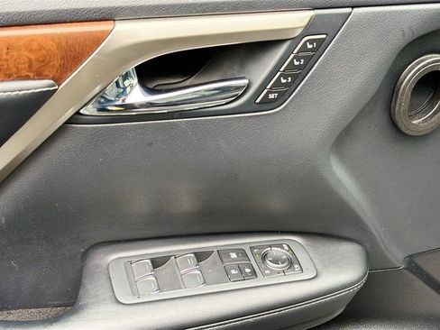 Certified 2022 Lexus RX 350L Premium w/ Premium Package AWD/4WD image 19