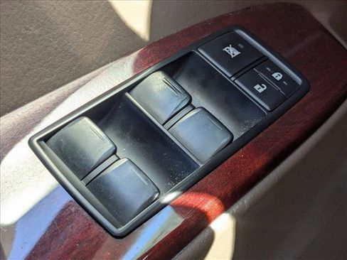 Used 2016 Lexus GX 460 image 12