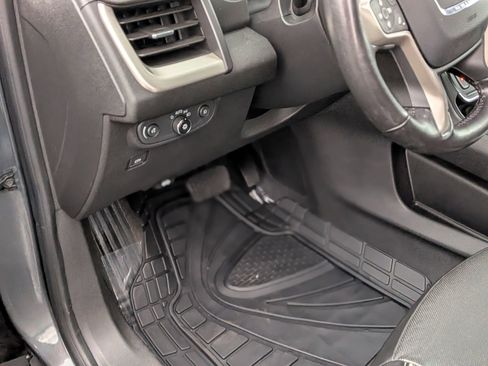 Used 2020 GMC Terrain Denali w/ Denali Premium Package image 17