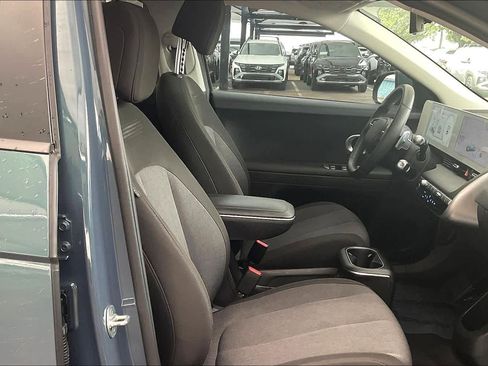 Certified 2024 Hyundai Ioniq 5 SEL image 8