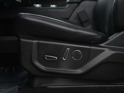 Used 2019 Ford Expedition Max Limited image 23