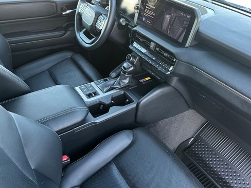 Used 2025 Toyota Land Cruiser image 15