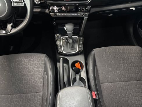 New 2025 Kia Seltos S AWD/4WD image 12
