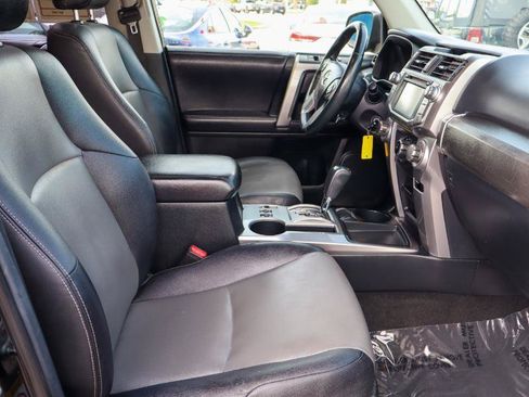 Used 2018 Toyota 4Runner SR5 Premium RWD image 13
