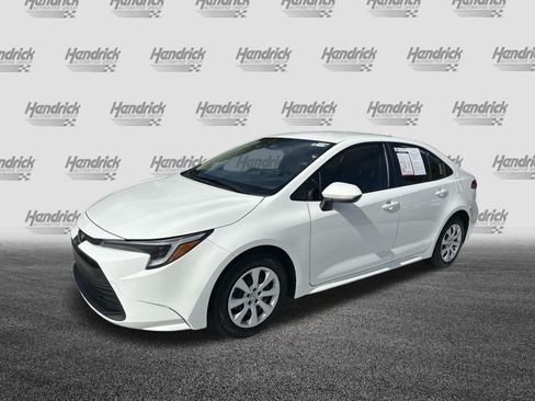 Certified 2026 Toyota Corolla LE FWD image 5
