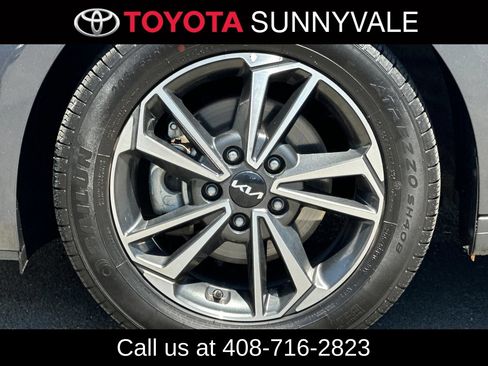 Used 2024 Kia Forte LXS FWD image 12