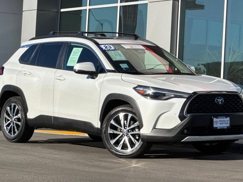 Certified 2023 Toyota Corolla Cross XLE image 2