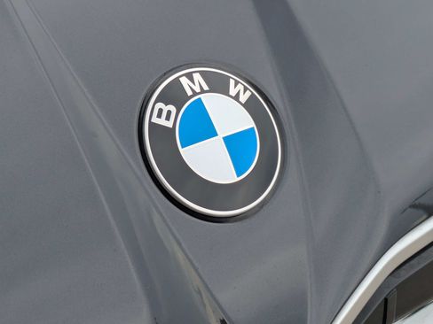 Used 2025 BMW X3 xDrive30i AWD/4WD image 12