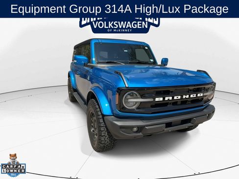Used 2024 Ford Bronco Outer Banks AWD/4WD image 2