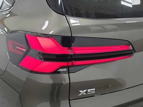 Certified 2024 BMW X5 M60i AWD/4WD image 30