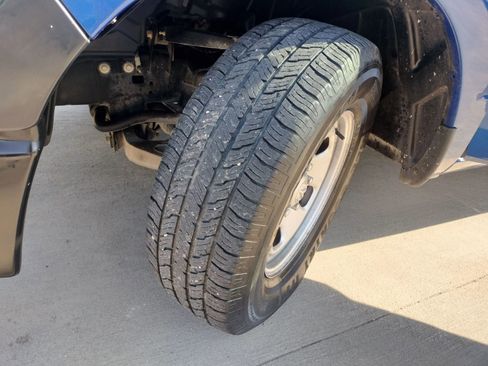 Used 2017 RAM 1500 Tradesman w/ Power & Remote Entry Group image 19