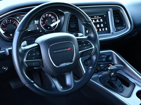 Used 2019 Dodge Challenger R/T w/ Driver Convenience Group image 10