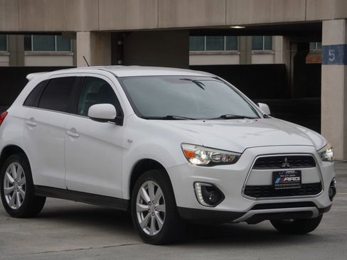 Used 2015 Mitsubishi Outlander Sport SE image 7