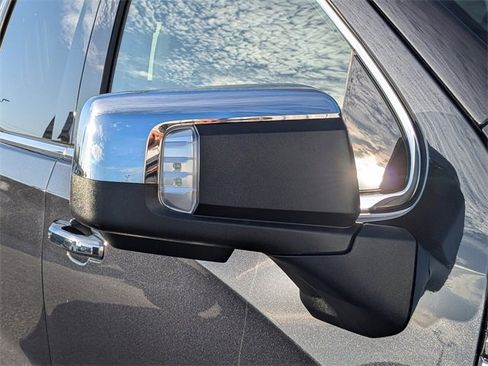 New 2026 GMC Sierra 1500 SLT w/ SLT Premium Plus Package image 12