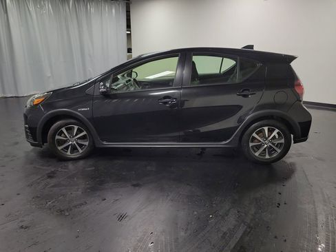 Used 2019 Toyota Prius C FWD image 5
