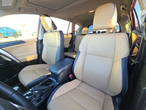 Used 2017 Toyota RAV4 Limited image 13